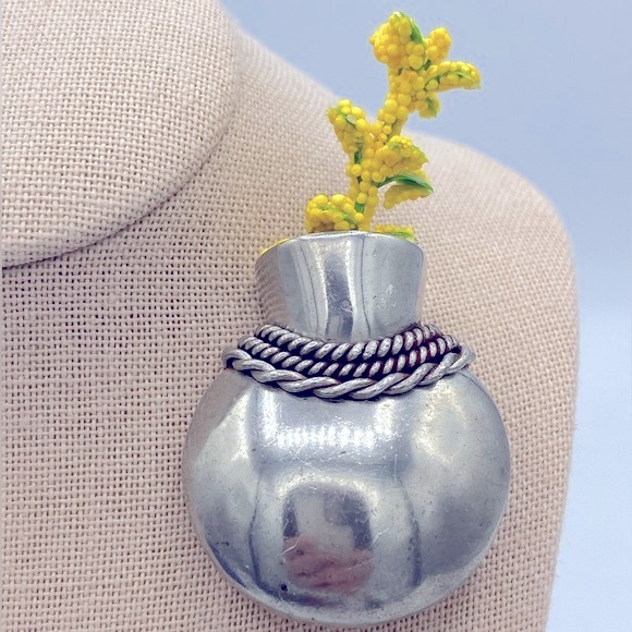 Vintage Posey Holder Brooch Unique Brooch That Can Hold A Flower Silver Tone - Picture 7 of 7